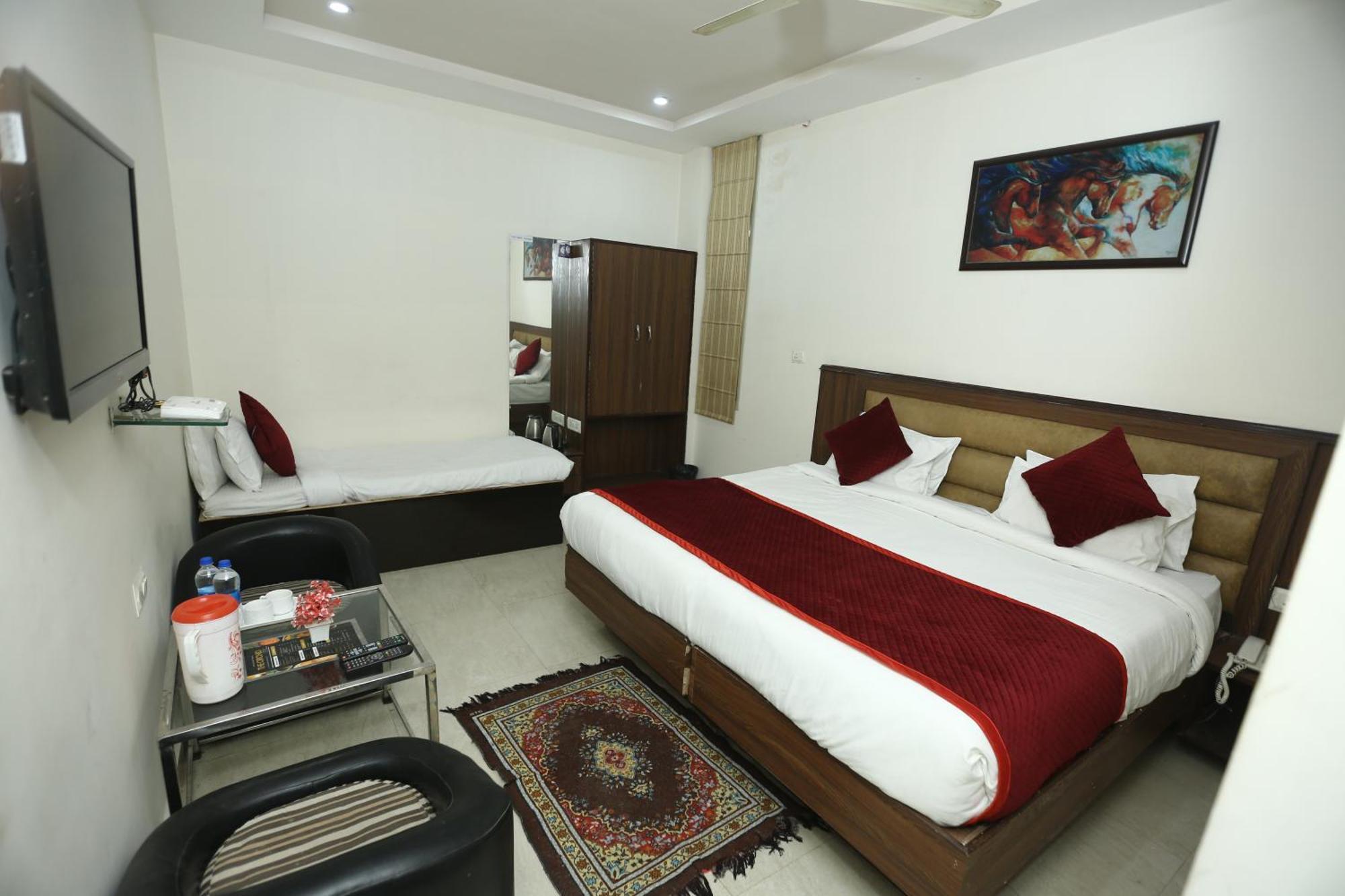 24 Hotel & Resort Agra  Zewnętrze zdjęcie