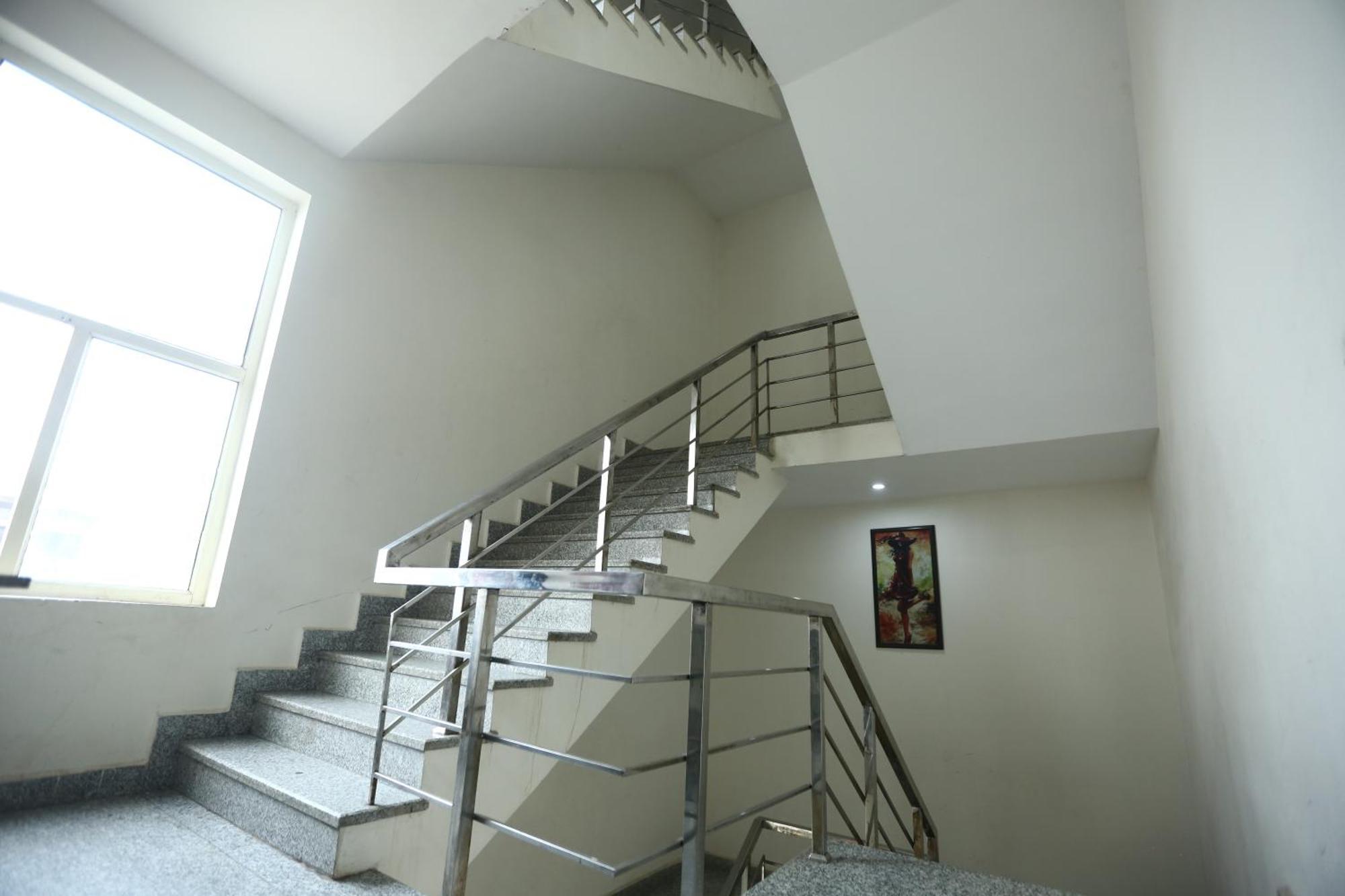 24 Hotel & Resort Agra  Zewnętrze zdjęcie