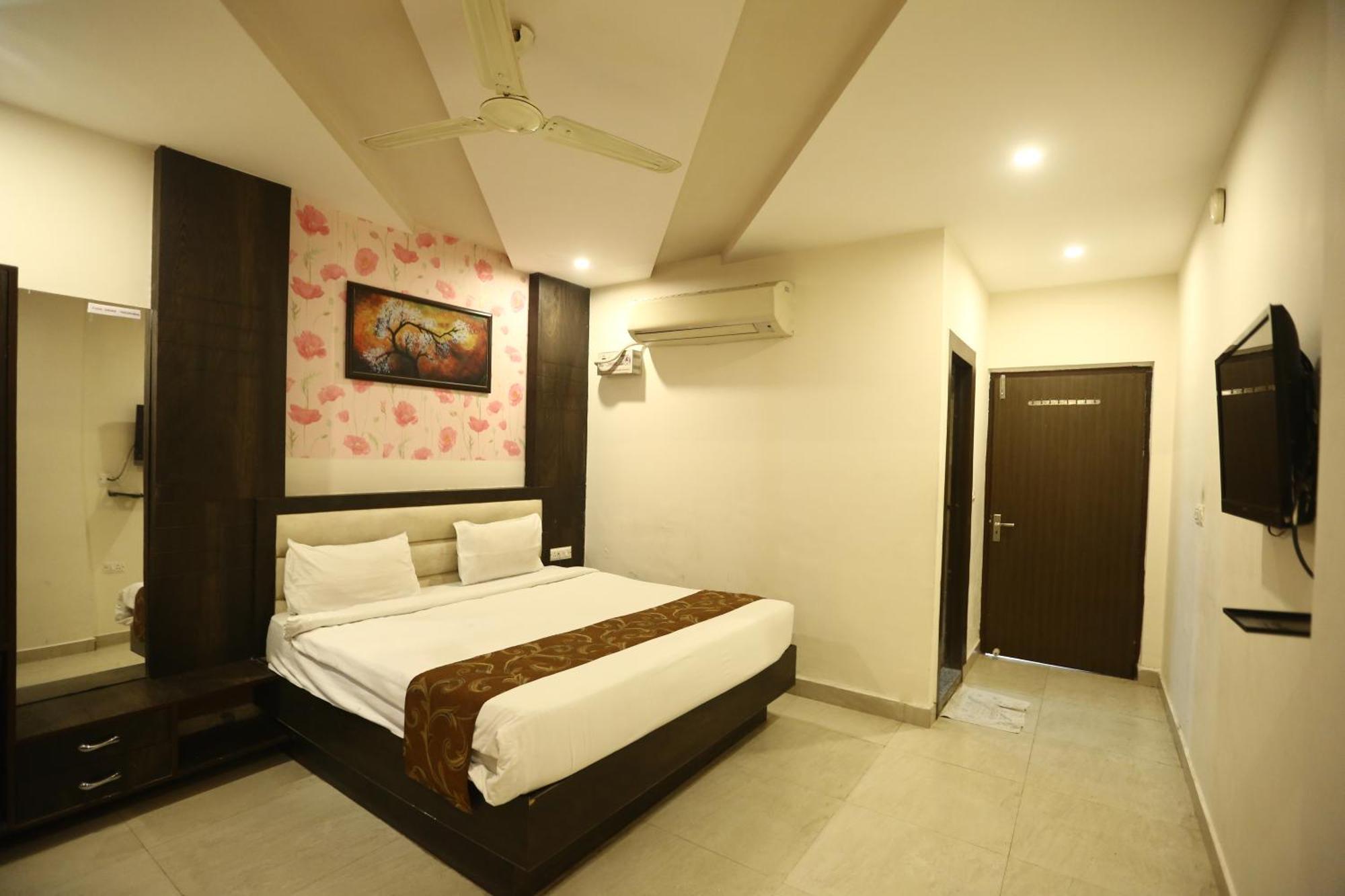 24 Hotel & Resort Agra  Zewnętrze zdjęcie
