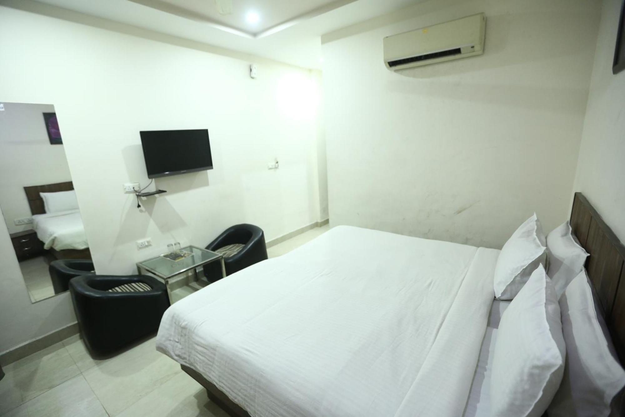 24 Hotel & Resort Agra  Zewnętrze zdjęcie