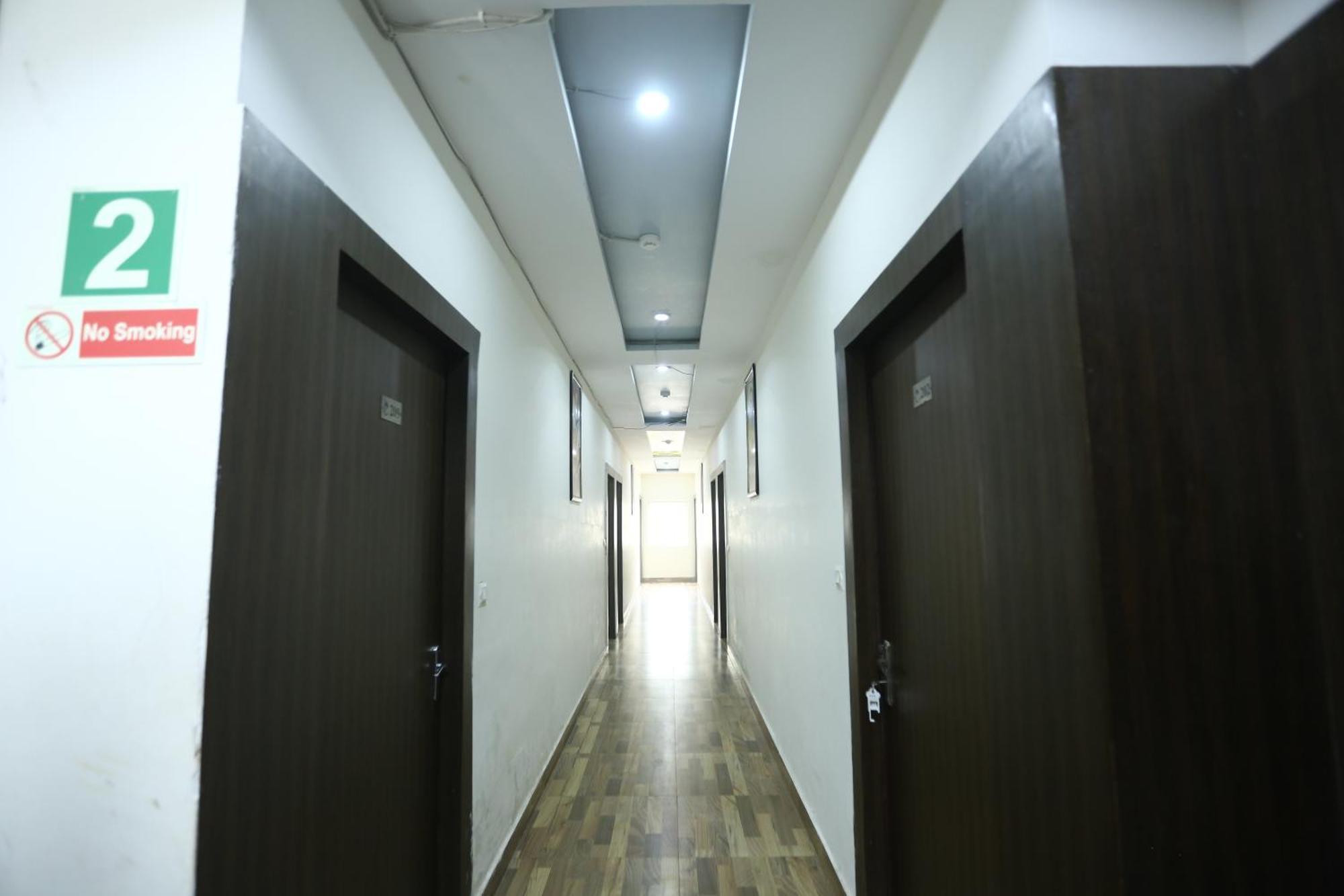 24 Hotel & Resort Agra  Zewnętrze zdjęcie